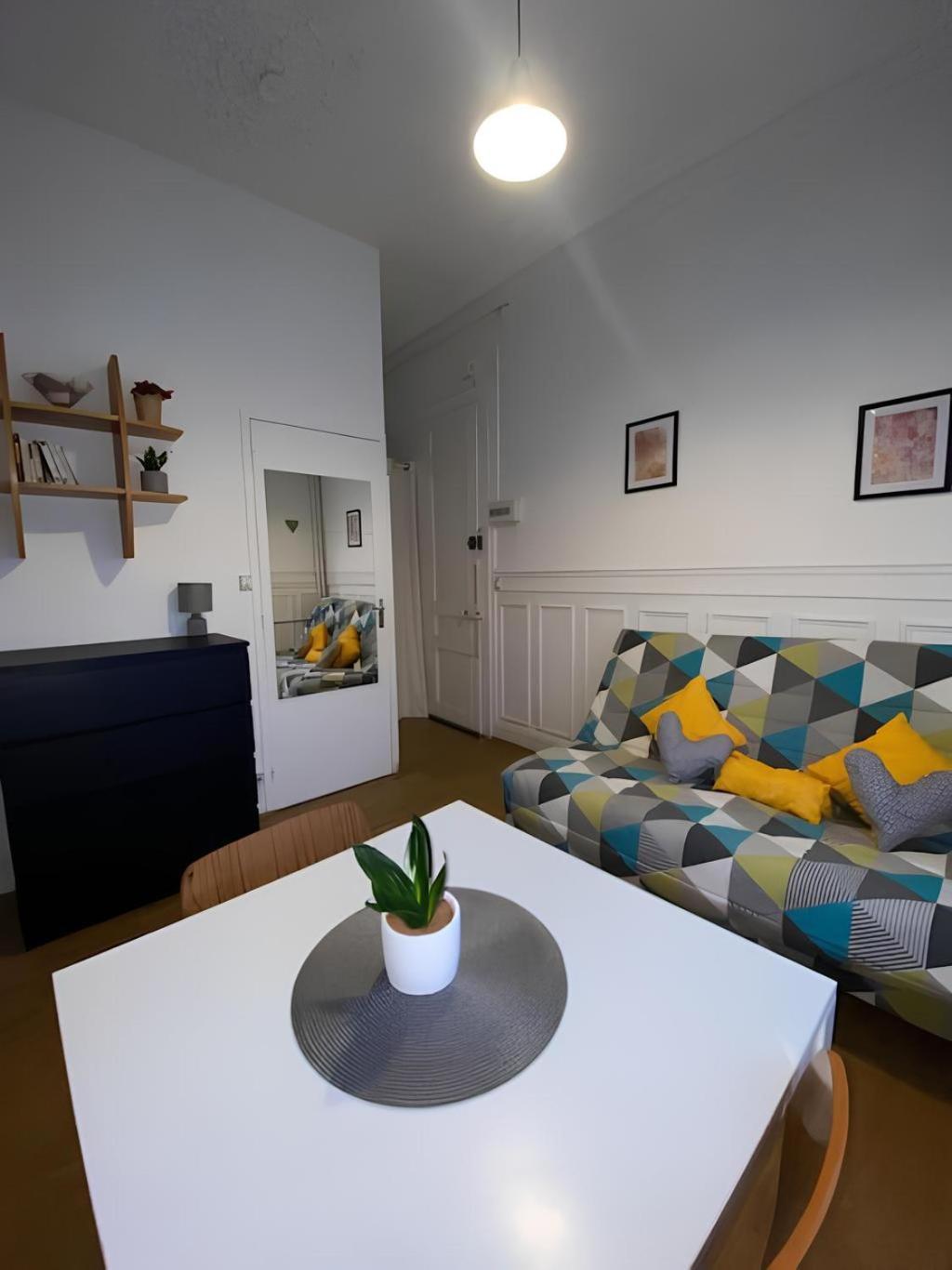 Ferienwohnung Petit Descamps Rouen Exterior foto