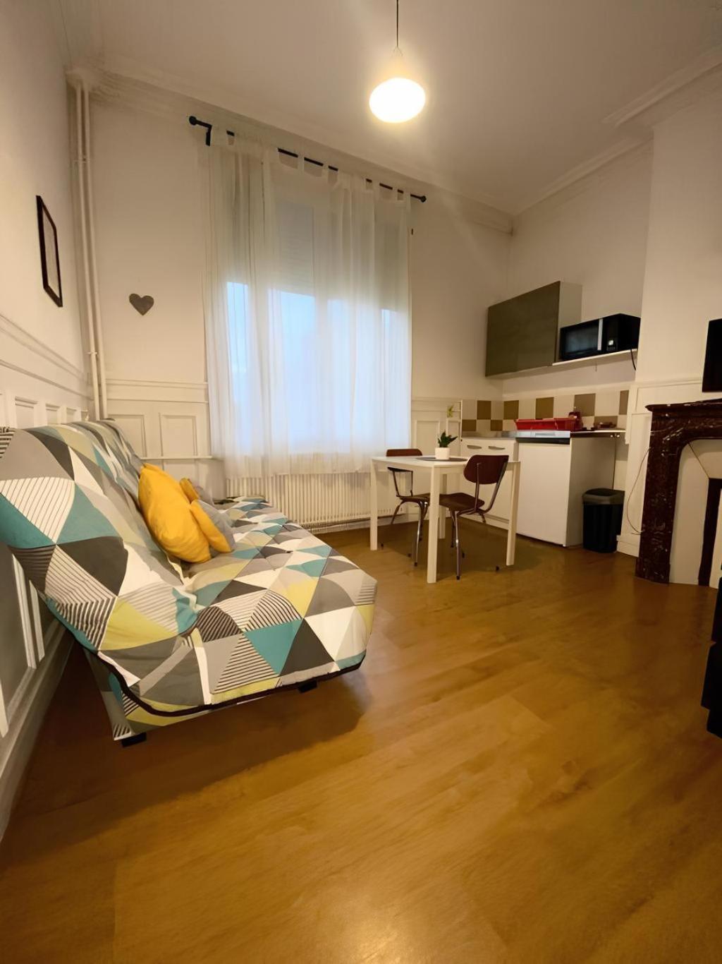 Ferienwohnung Petit Descamps Rouen Exterior foto